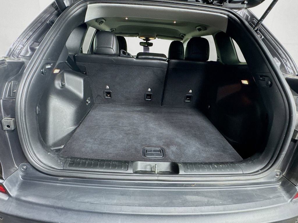 Used 2019 Jeep Cherokee Limited FWD image 25