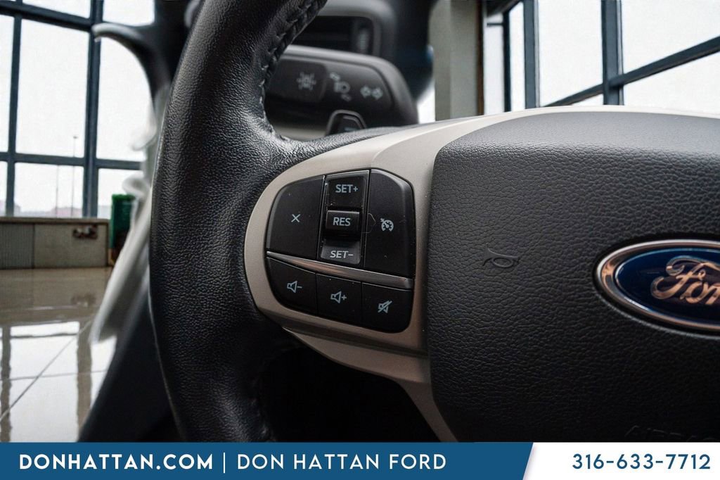 Used 2020 Ford Explorer XLT w/ Equipment Group 202A AWD/4WD image 12