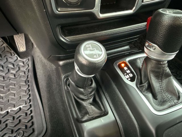 Used 2019 Jeep Wrangler Unlimited Sport AWD/4WD image 31