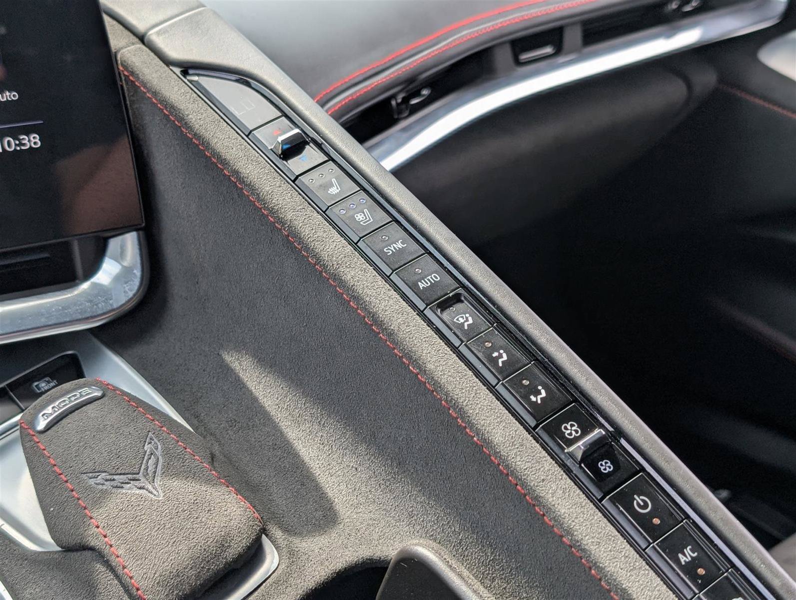Used 2020 Chevrolet Corvette Stingray Premium Cpe w/ 3LT Preferred Equipment Group RWD image 27