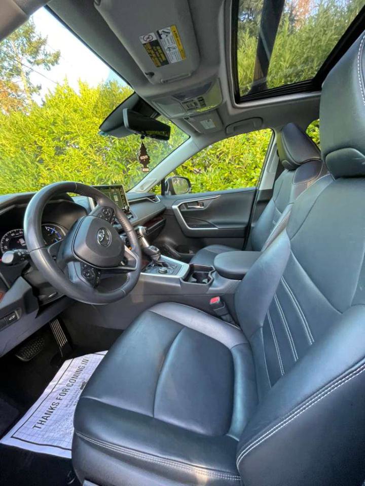 Used 2020 Toyota RAV4 Limited w/ All Weather Liner Package AWD/4WD image 9