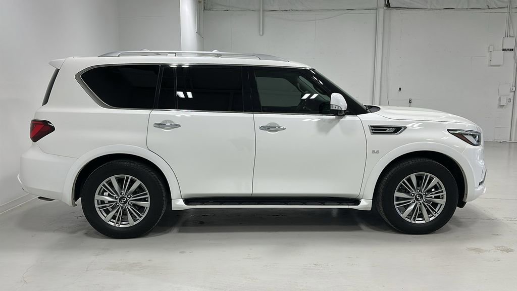 Used 2019 INFINITI QX80 Luxe w/ All-Season Package image 6