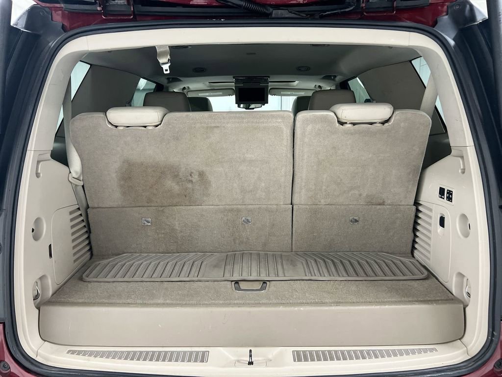 Used 2016 Cadillac Escalade Luxury image 26