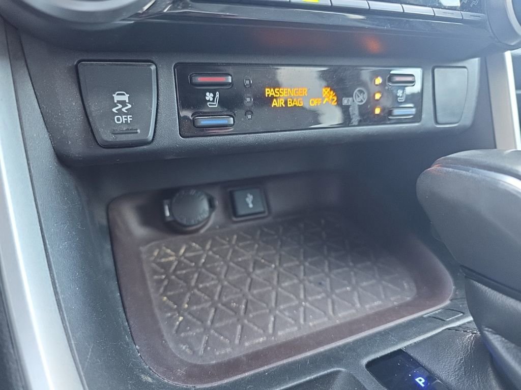 Used 2020 Toyota RAV4 Limited w/ Limited Grade Weather Package image 26