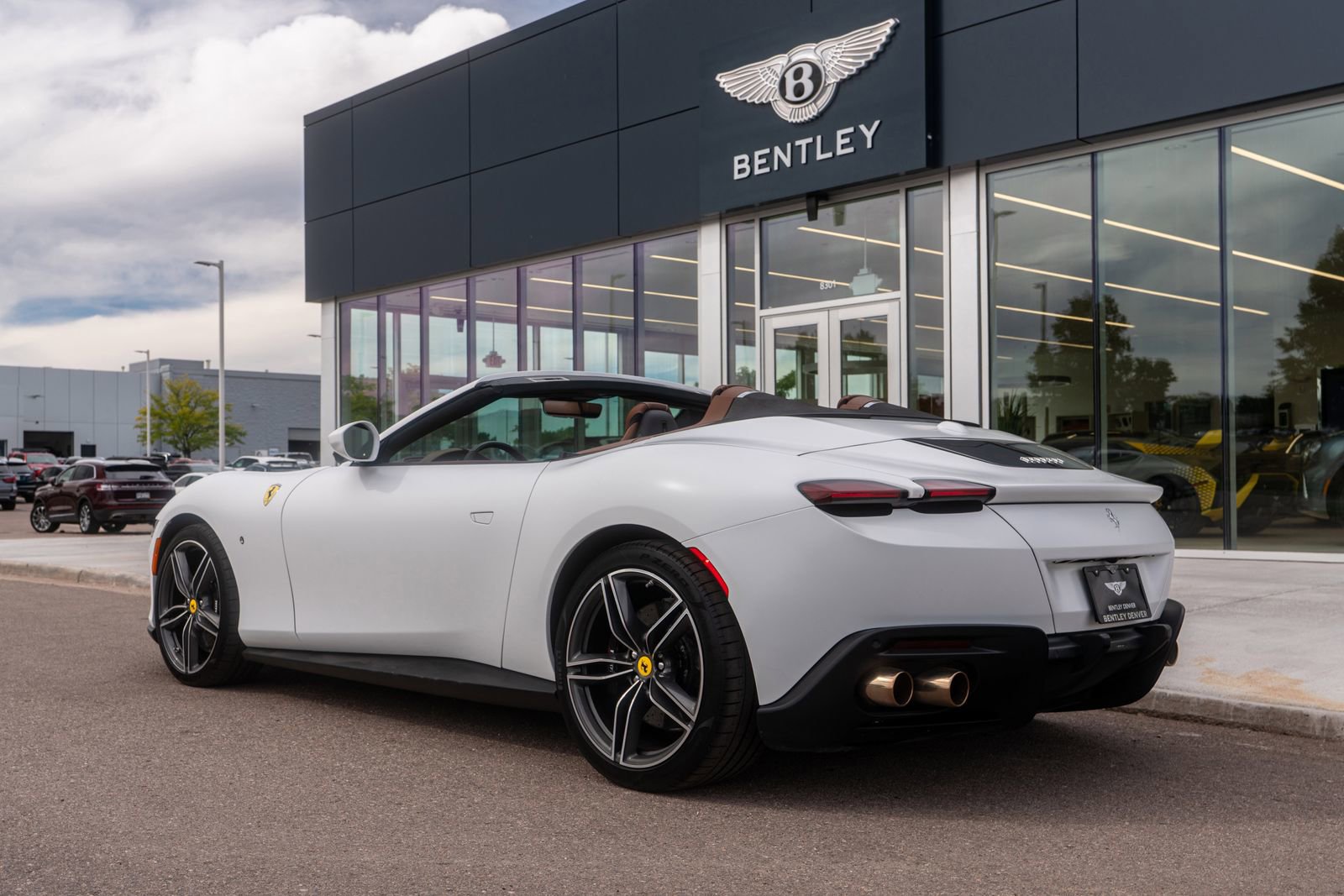 Used 2024 Ferrari Roma Spider image 12