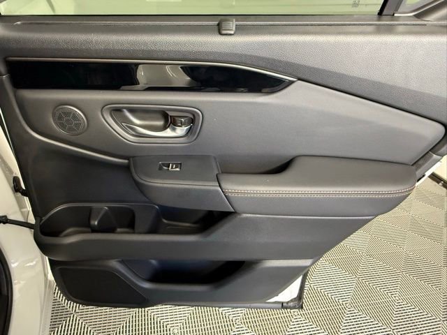 Used 2025 Honda Pilot TrailSport image 37