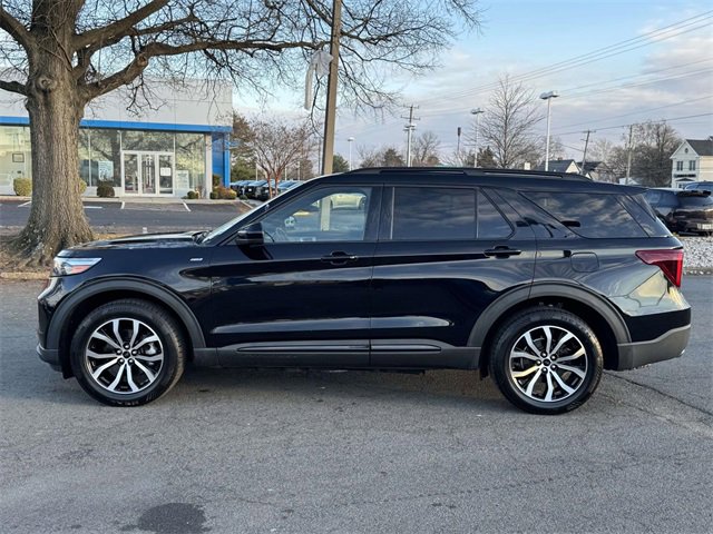 Used 2022 Ford Explorer ST-Line image 2