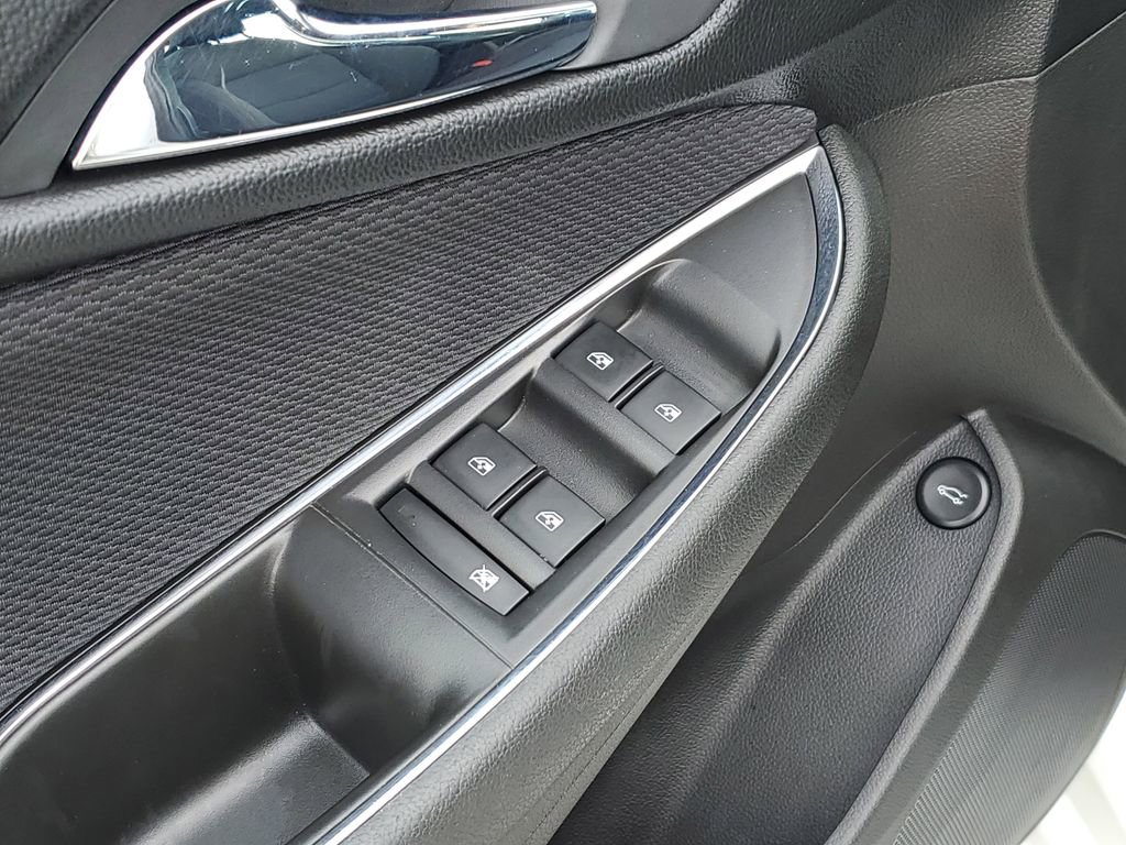 Used 2019 Chevrolet Cruze LT FWD image 22