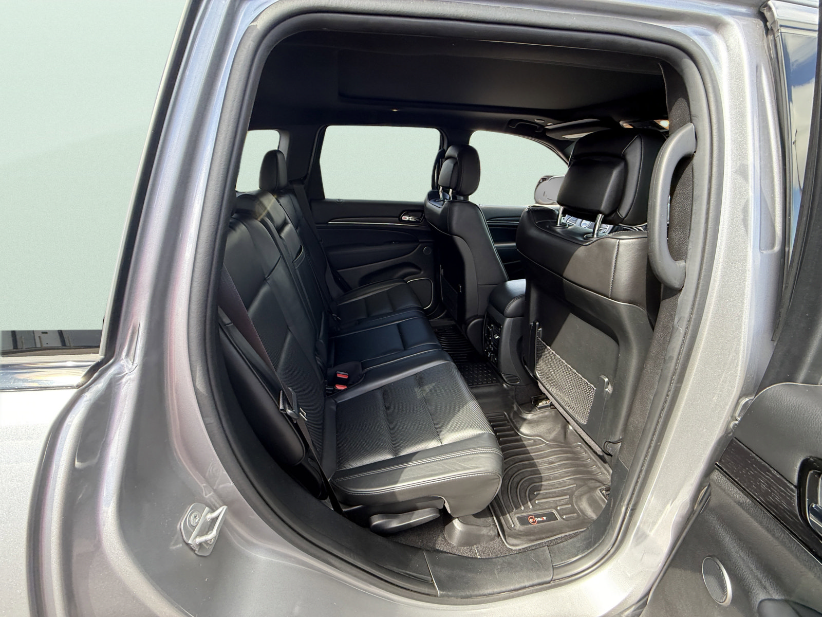 Used 2020 Jeep Grand Cherokee High Altitude AWD/4WD image 15