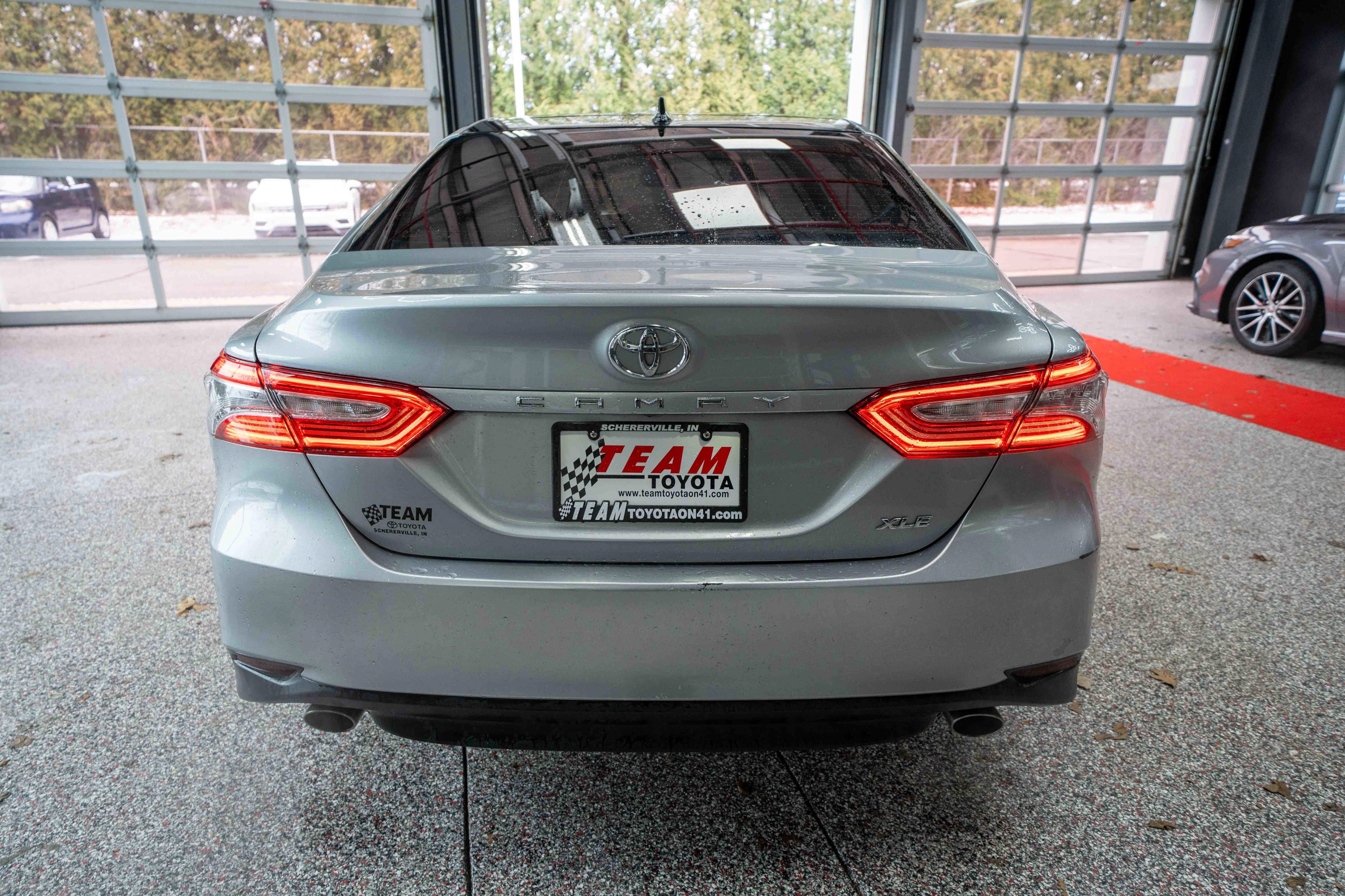 Used 2019 Toyota Camry XLE image 3