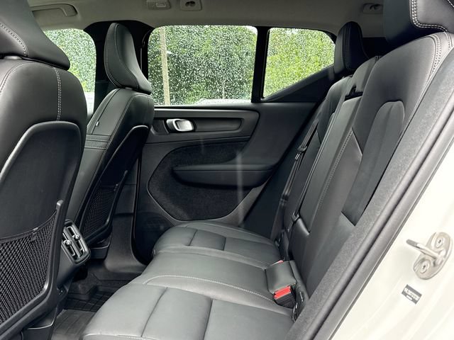 Used 2026 Volvo XC40 B5 Plus AWD/4WD image 25