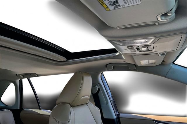 Used 2023 Toyota RAV4 XLE Premium image 27