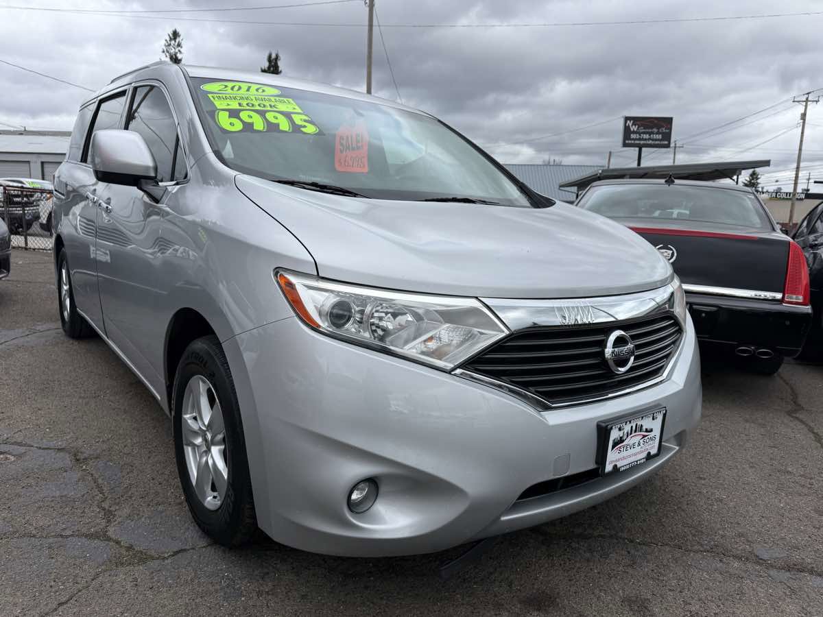 Used 2016 Nissan Quest SV image 2