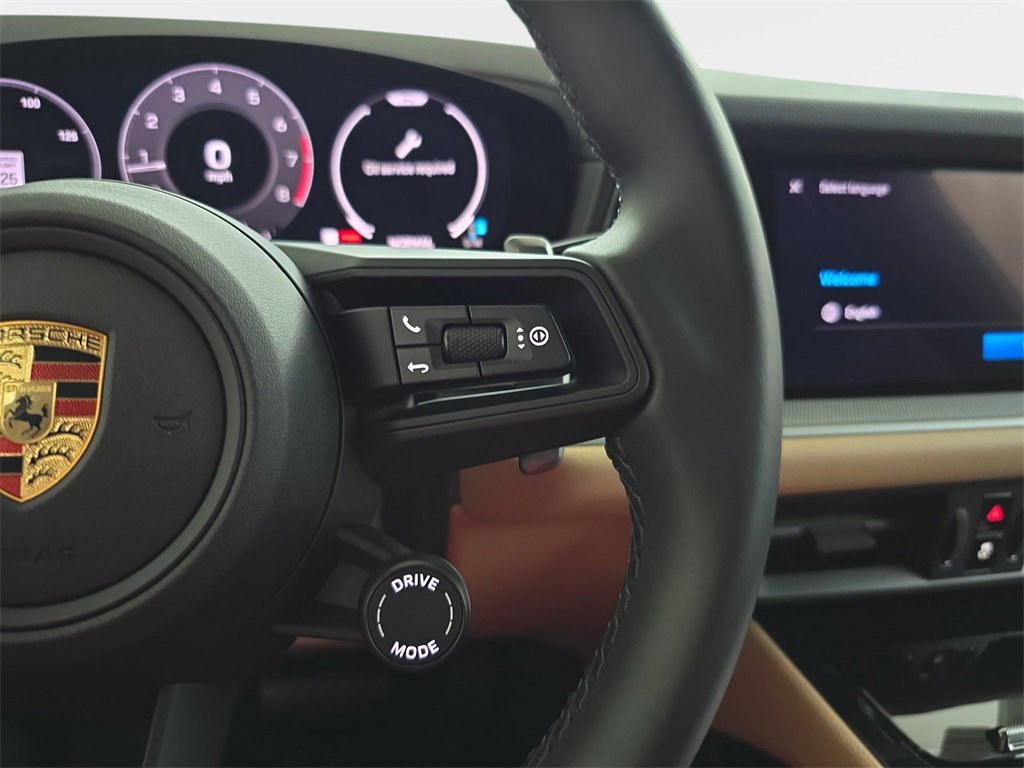 Used 2024 Porsche Cayenne image 21