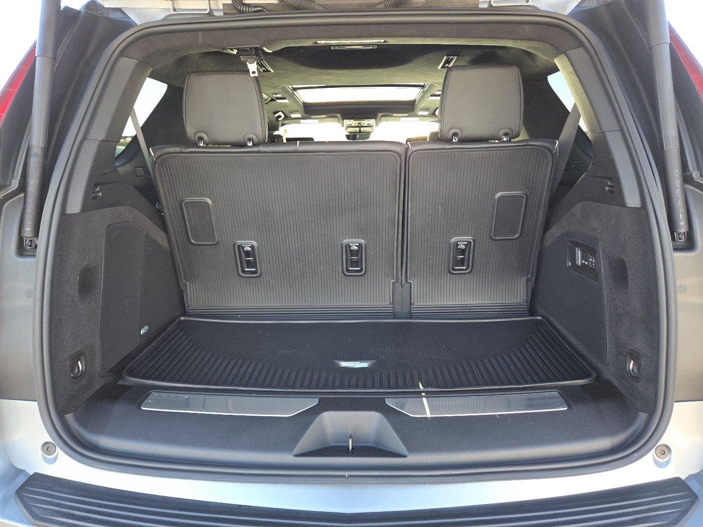 Used 2024 Cadillac Escalade V w/ LPO, ONYX Package AWD/4WD image 16