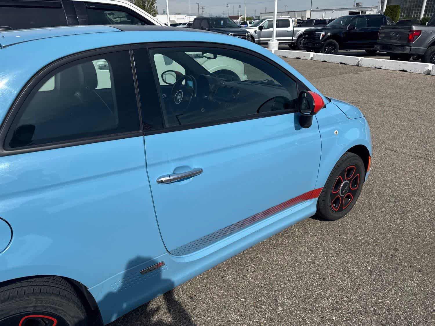 Used 2015 FIAT 500 e w/ Esport Package FWD image 7