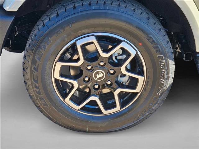 New 2025 Ford Bronco Outer Banks image 10