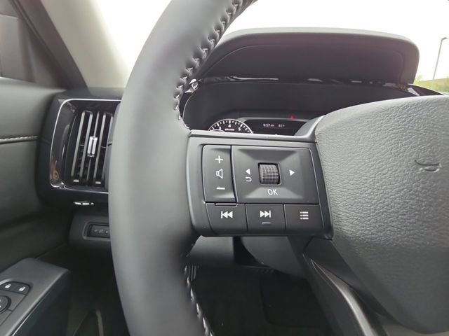 New 2026 Nissan Pathfinder SV image 11