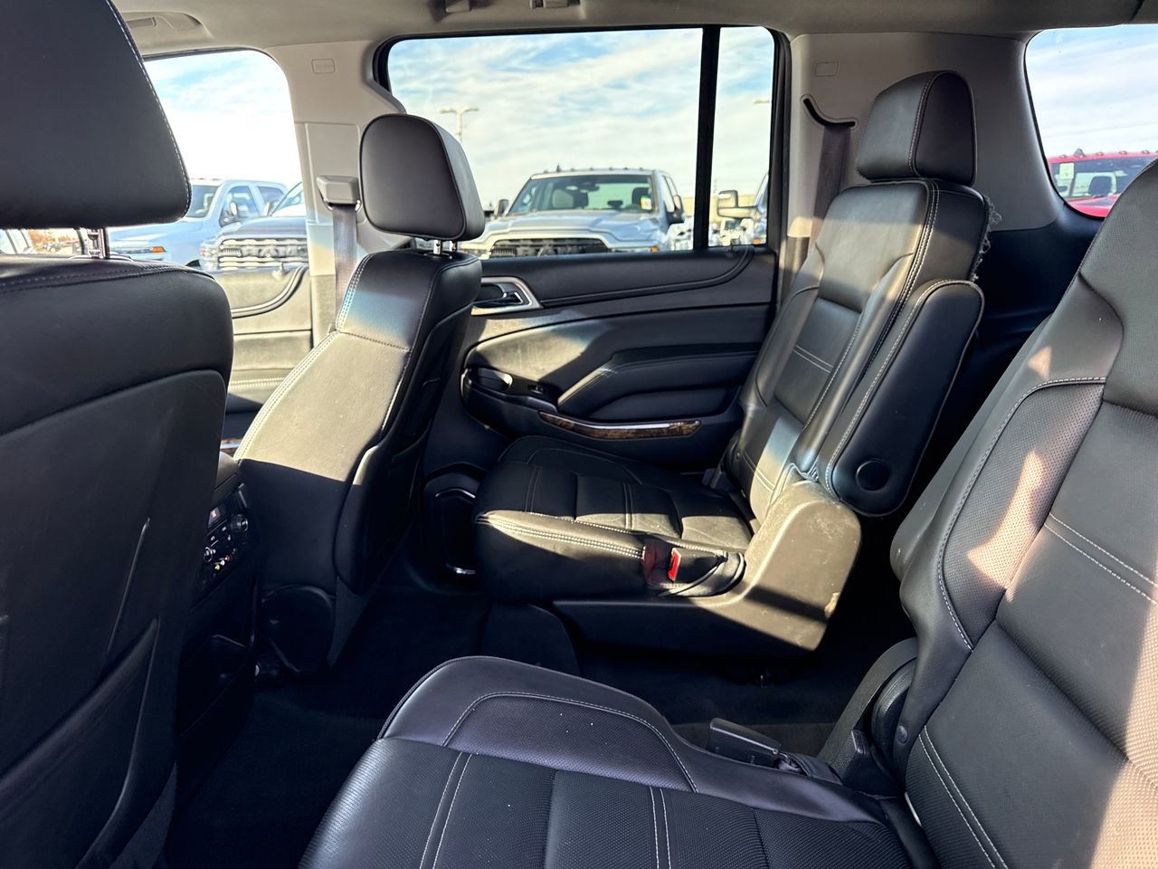 Used 2015 GMC Yukon XL Denali w/ Premium Package image 15