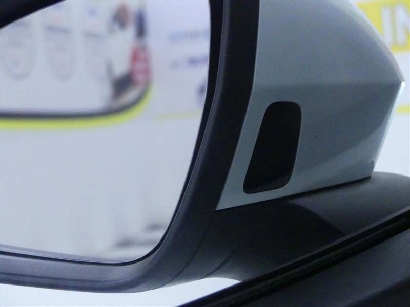 Used 2024 Volkswagen ID.4 Pro image 27