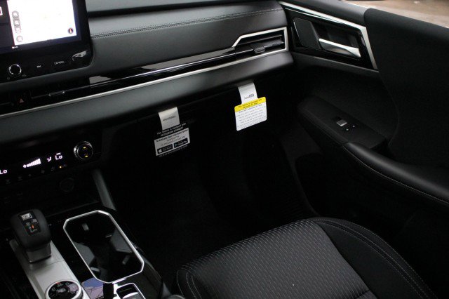 New 2026 Mitsubishi Outlander ES FWD image 22