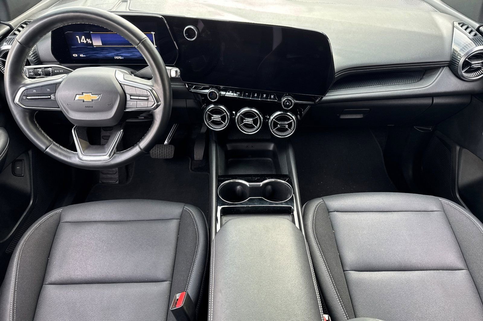 Used 2024 Chevrolet Blazer EV LT image 16