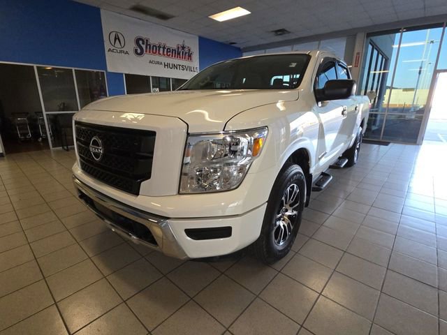 Used 2024 Nissan Titan SV w/ Accessory Utility Package AWD/4WD image 3