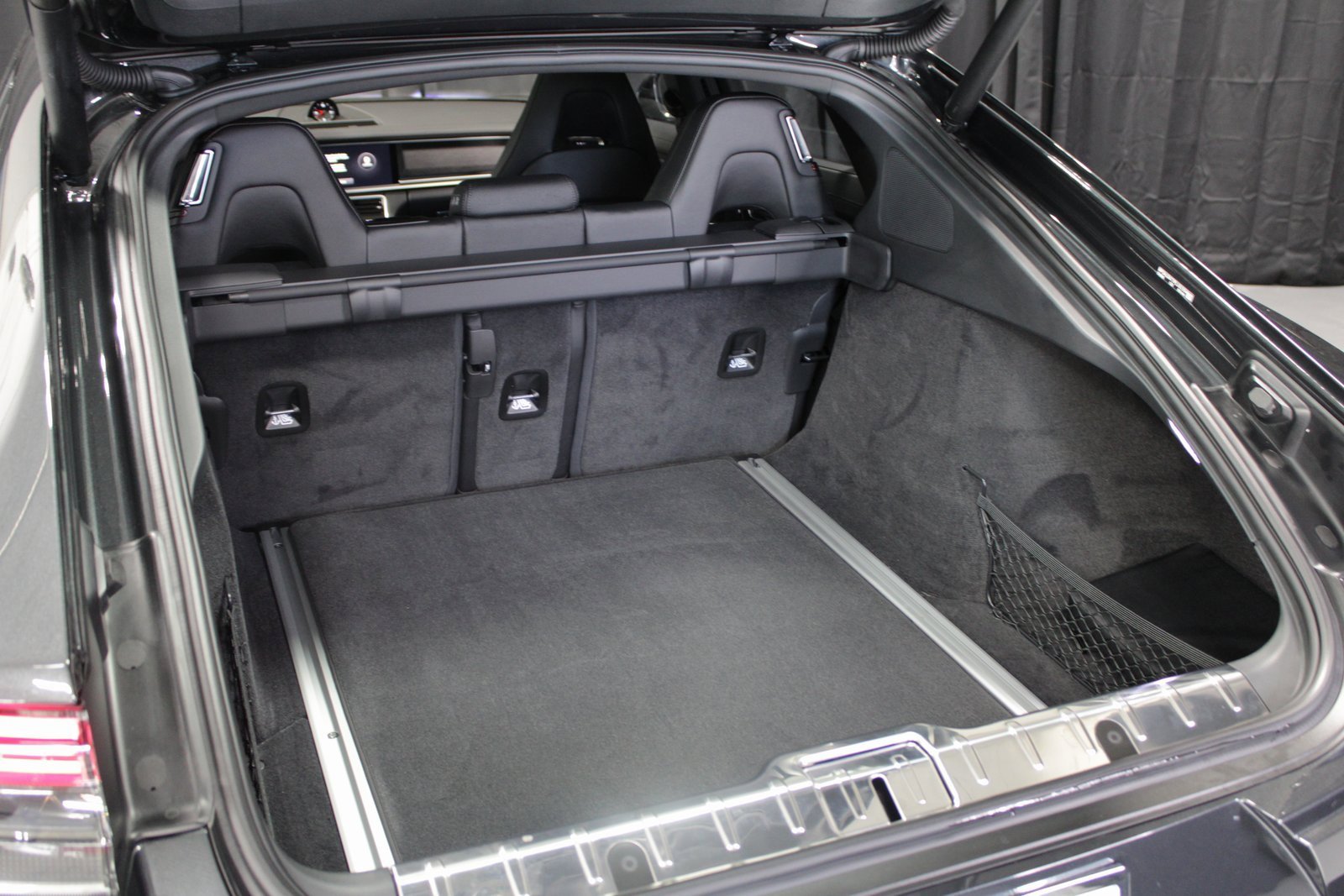 Certified 2023 Porsche Panamera 4 Platinum Edition w/ Assistance Package image 17