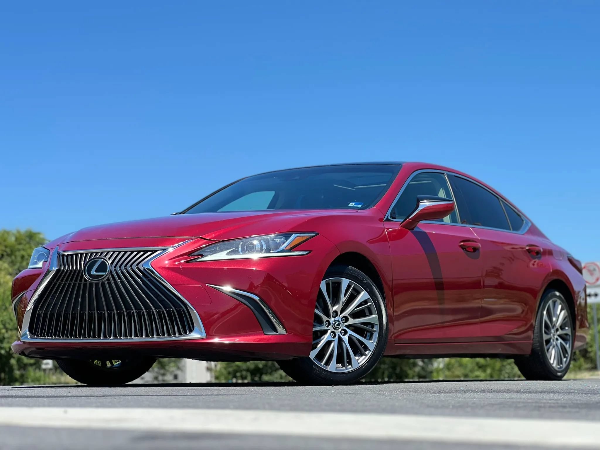 Used 2019 Lexus ES 350 w/ Premium Package FWD image 9