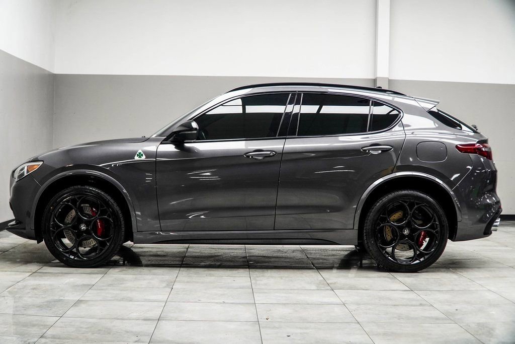 Used 2022 Alfa Romeo Stelvio Quadrifoglio w/ Active Assist Plus Package image 10