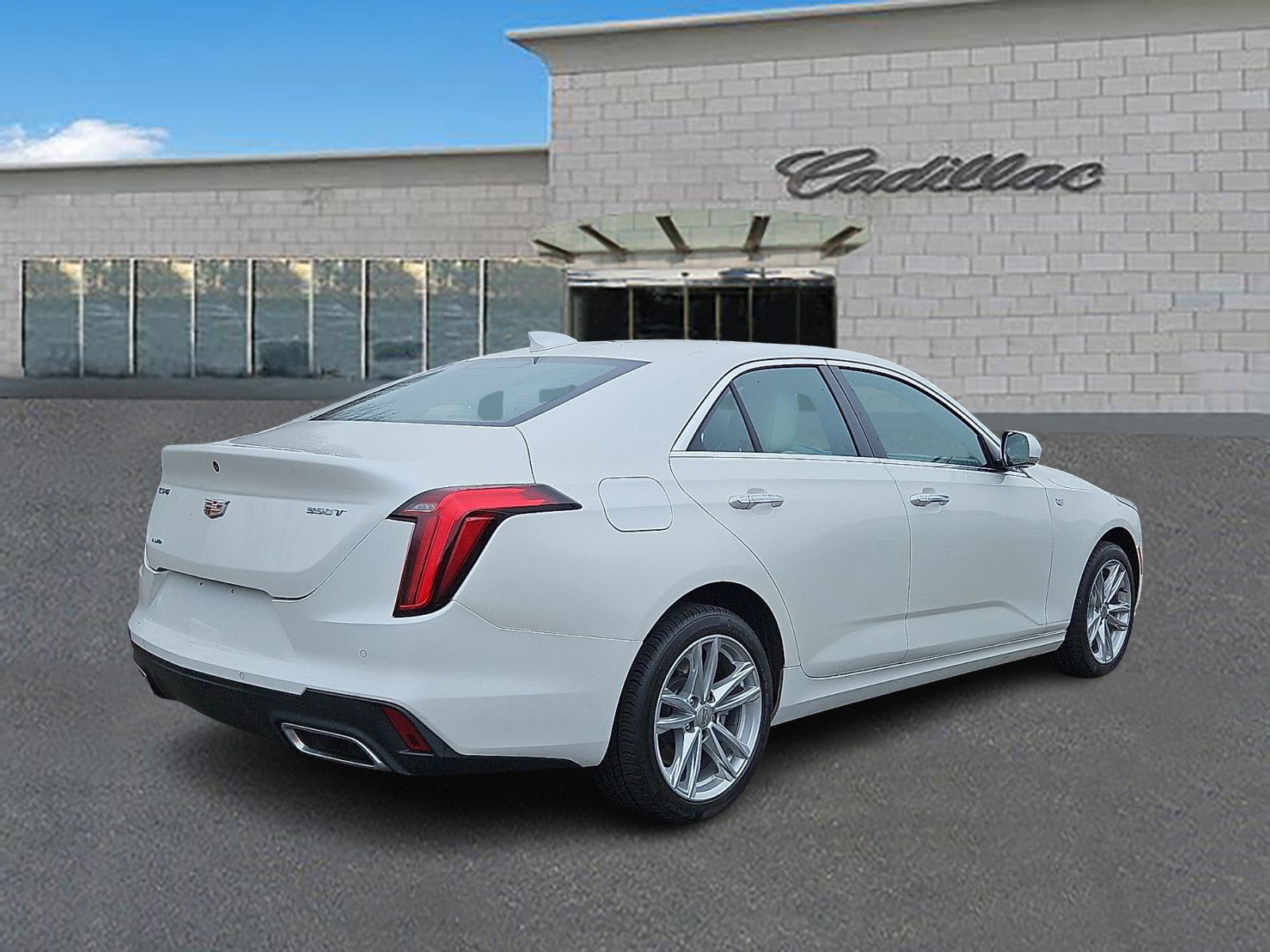 Certified 2022 Cadillac CT4 Luxury w/ Sun And Sound Package image 4