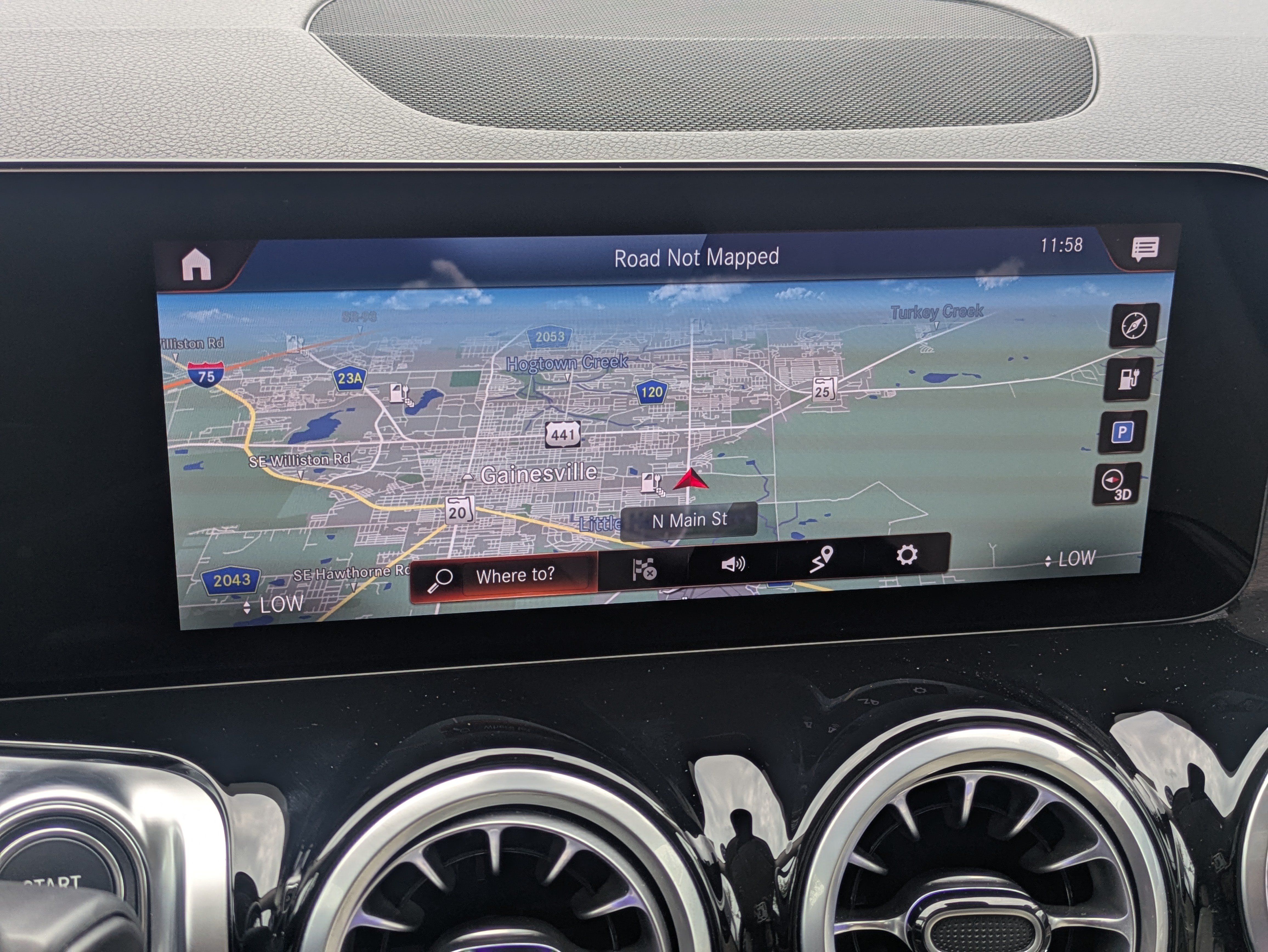 Used 2023 Mercedes-Benz EQB 300 4MATIC image 20