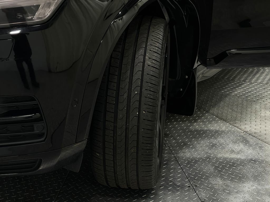 Used 2018 Volvo XC90 T8 Momentum w/ Convenience Package image 39