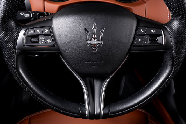 Used 2023 Maserati Levante GT AWD/4WD image 38