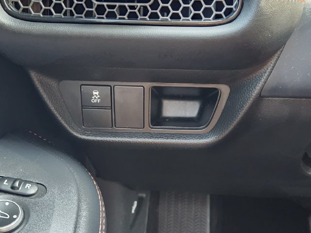Used 2024 Honda HR-V Sport image 23