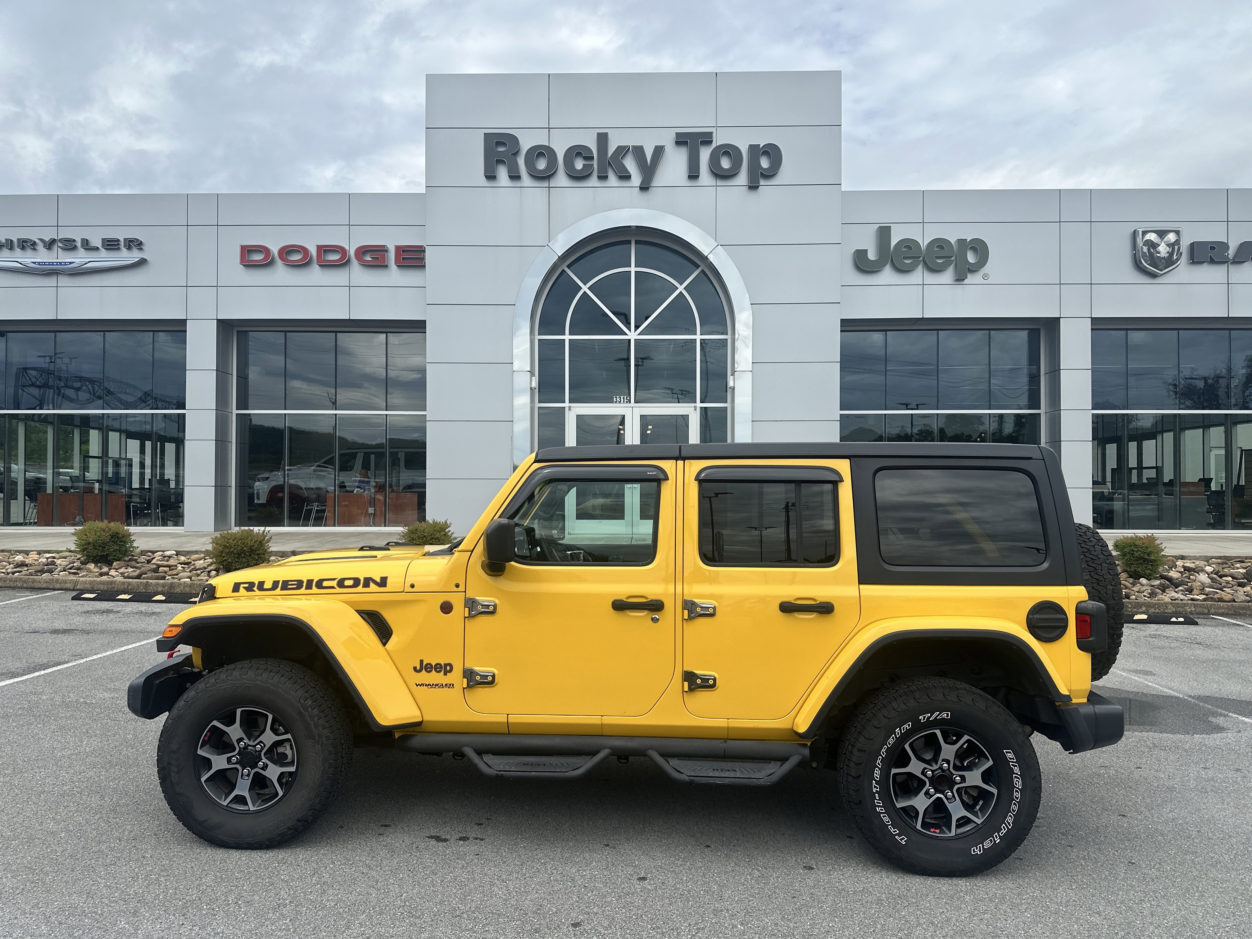 Used 2019 Jeep Wrangler Unlimited Rubicon w/ Cold Weather Group AWD/4WD video 1