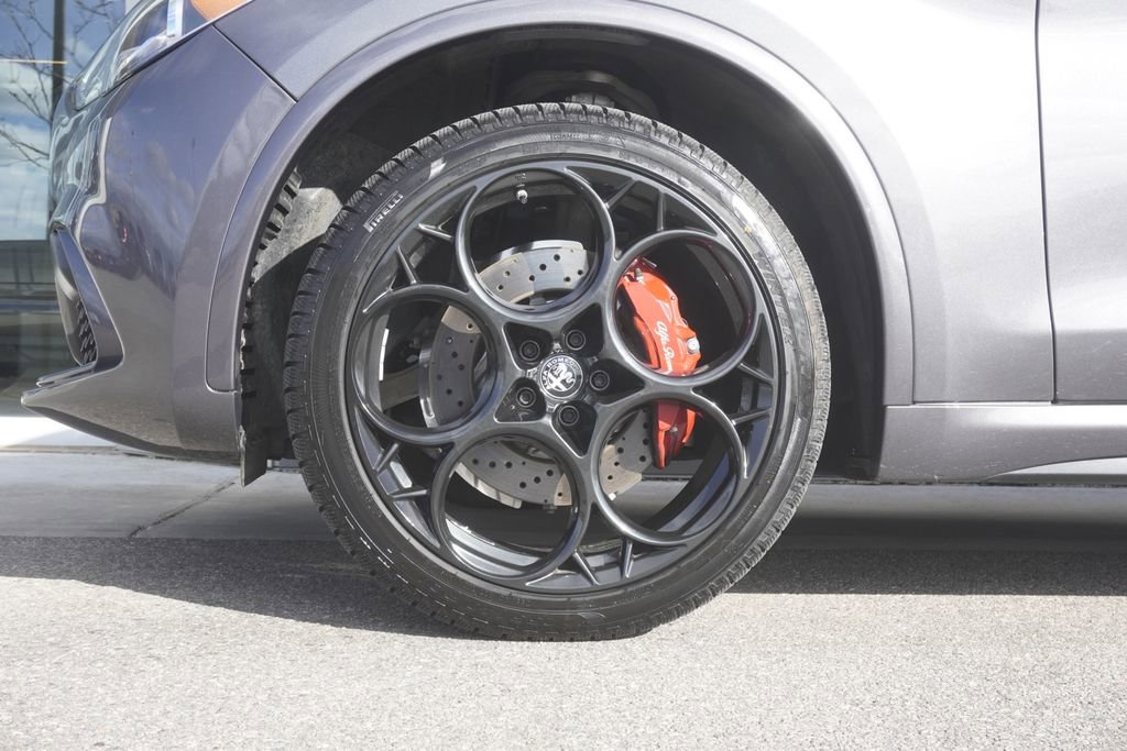 Used 2023 Alfa Romeo Stelvio Quadrifoglio w/ Active Assist Plus Package image 32