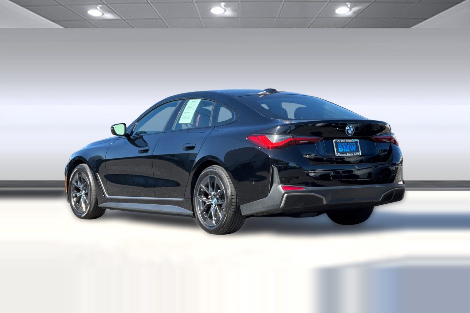 Certified 2023 BMW i4 eDrive35 RWD image 3