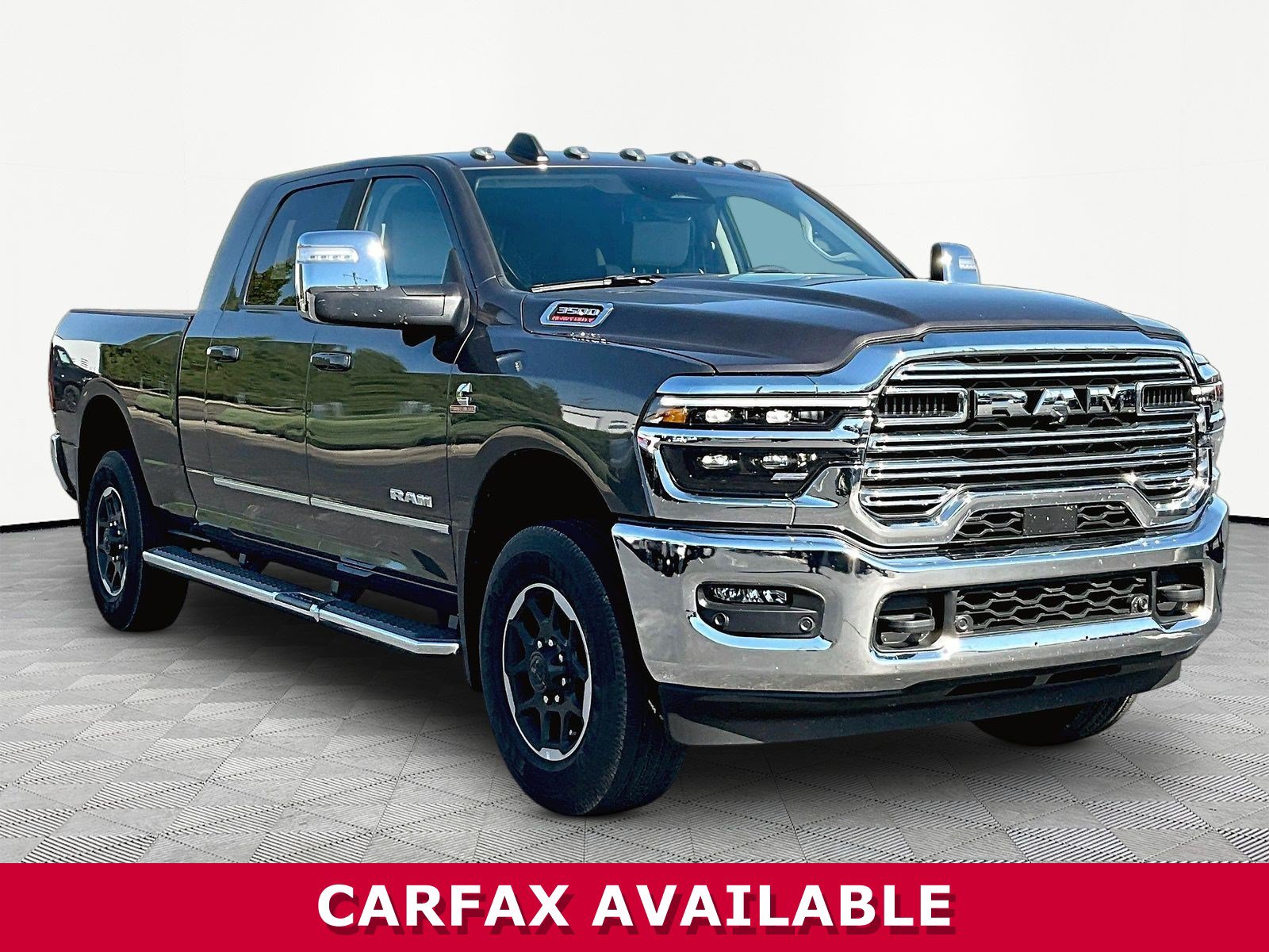 Used 2025 RAM 3500 Laramie w/ Towing Technology Group AWD/4WD image 3