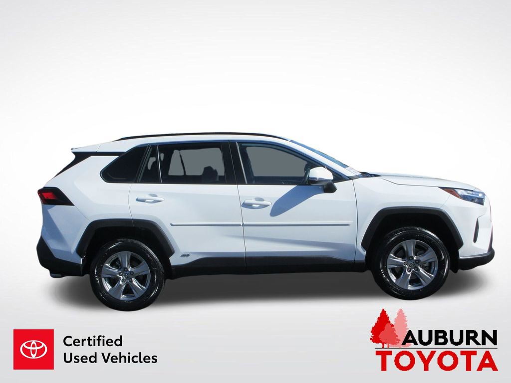 Certified 2024 Toyota RAV4 LE AWD/4WD image 9