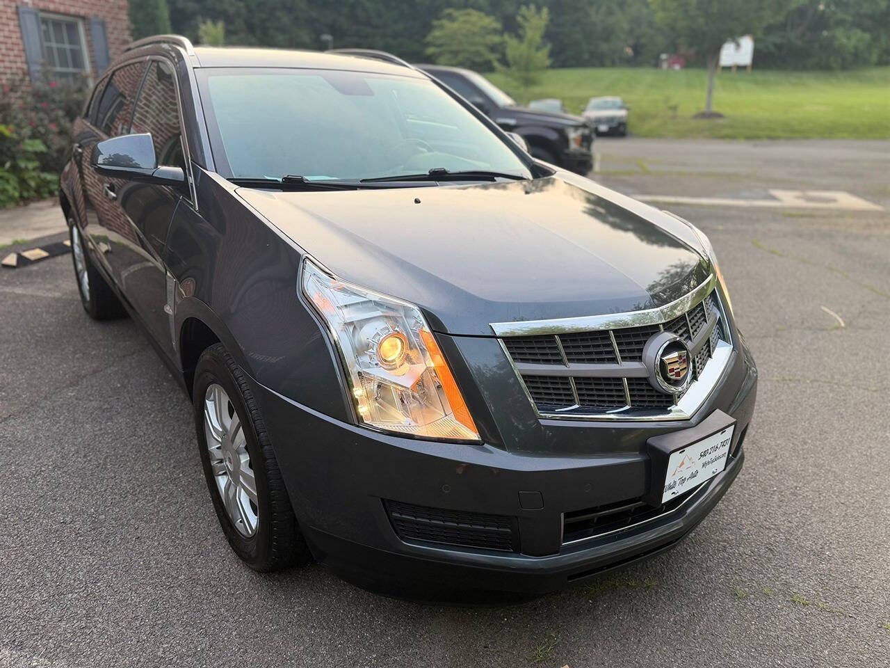 Used 2011 Cadillac SRX Luxury FWD image 8