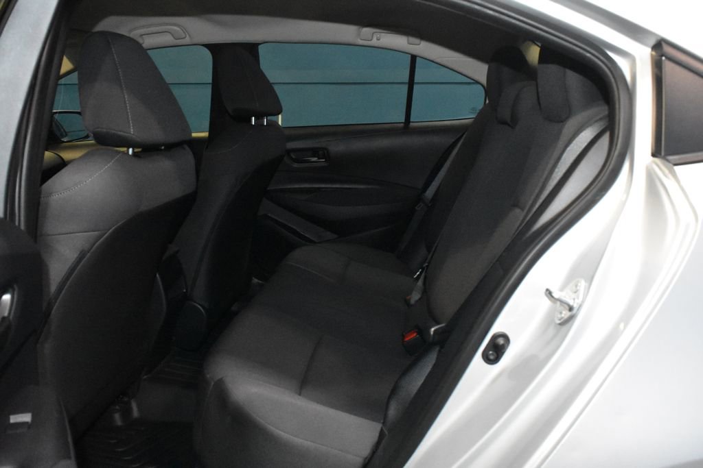 Used 2022 Toyota Corolla LE FWD image 18