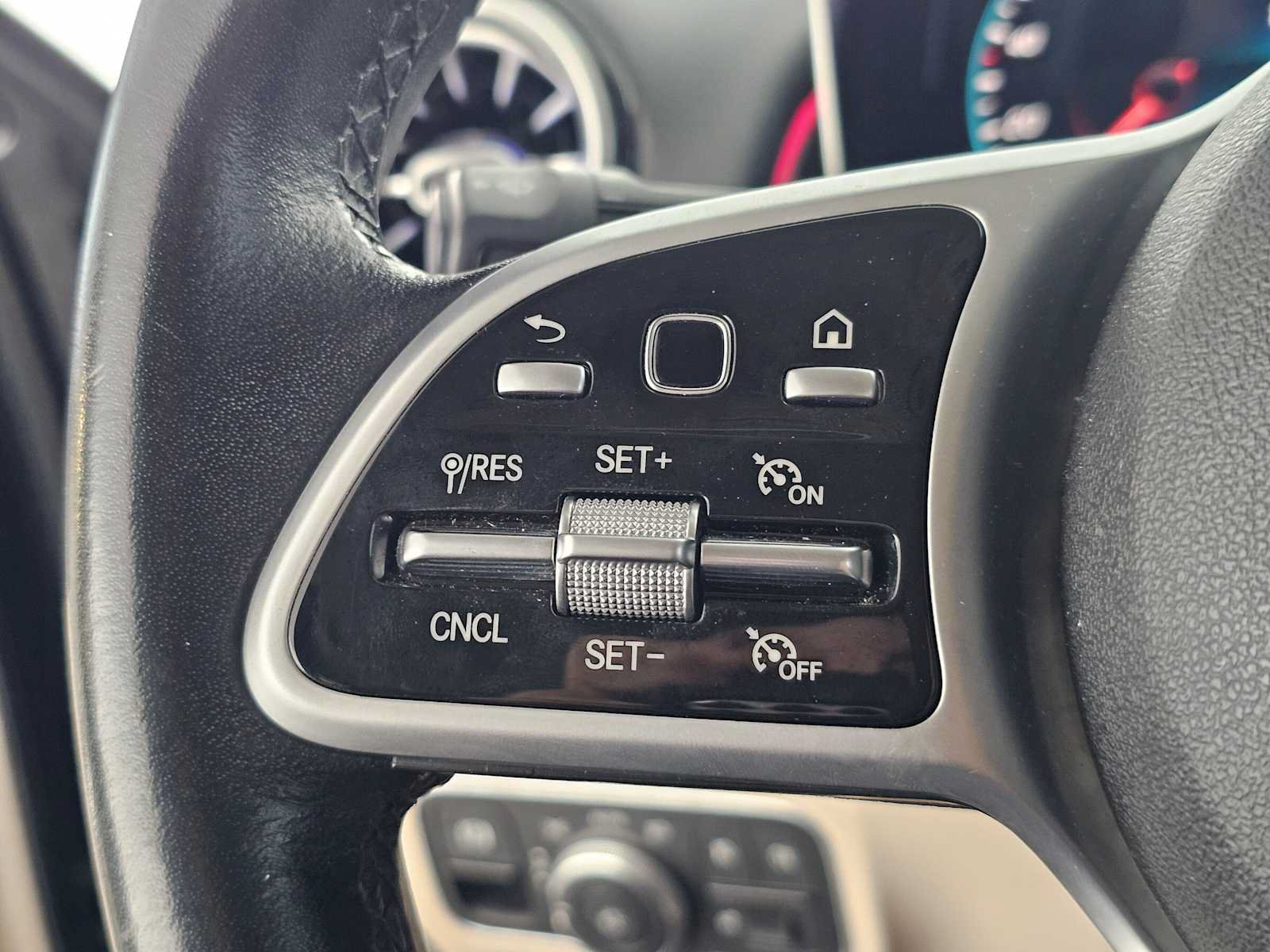 Certified 2020 Mercedes-Benz GLB 250 image 28
