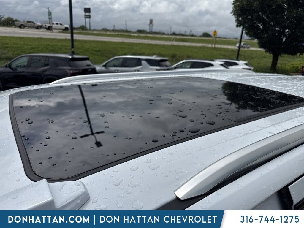 Used 2026 Chevrolet Tahoe High Country AWD/4WD image 13