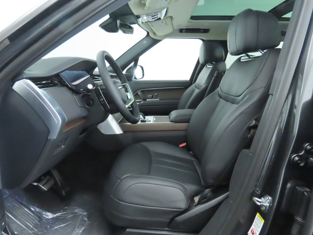 New 2025 Land Rover Range Rover Long Wheelbase SE image 20