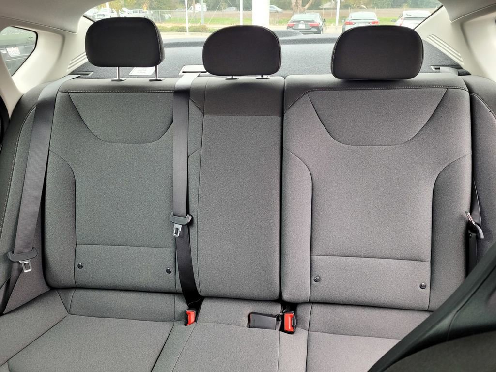 Used 2025 Kia K4 LXS image 10