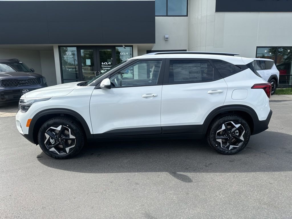 Used 2026 Kia Seltos S AWD/4WD image 2