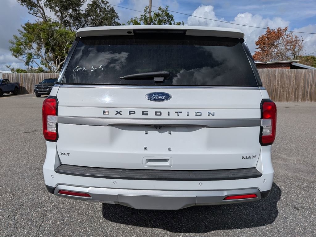 Certified 2024 Ford Expedition Max XLT image 7