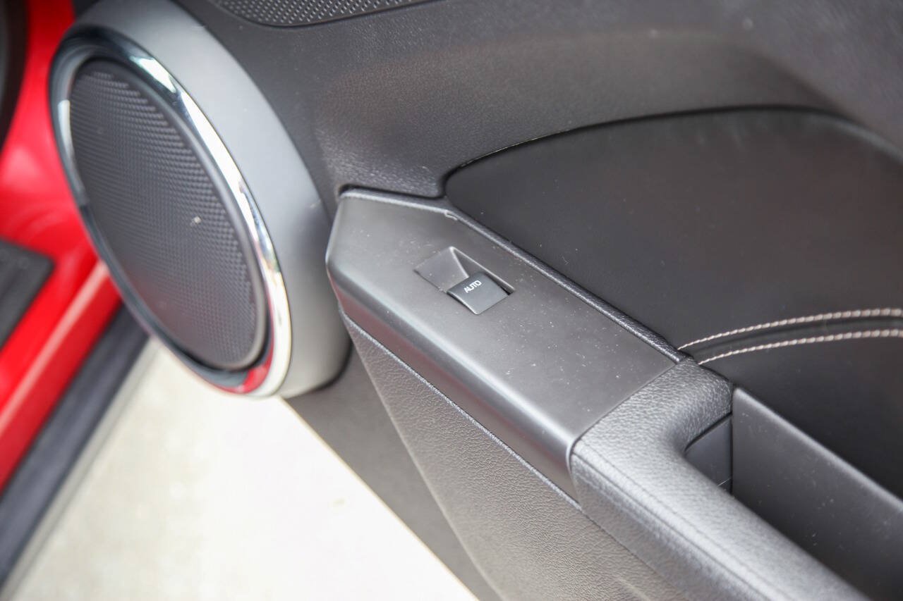 Used 2011 Ford Mustang GT Premium w/ Electronics Pkg RWD image 83