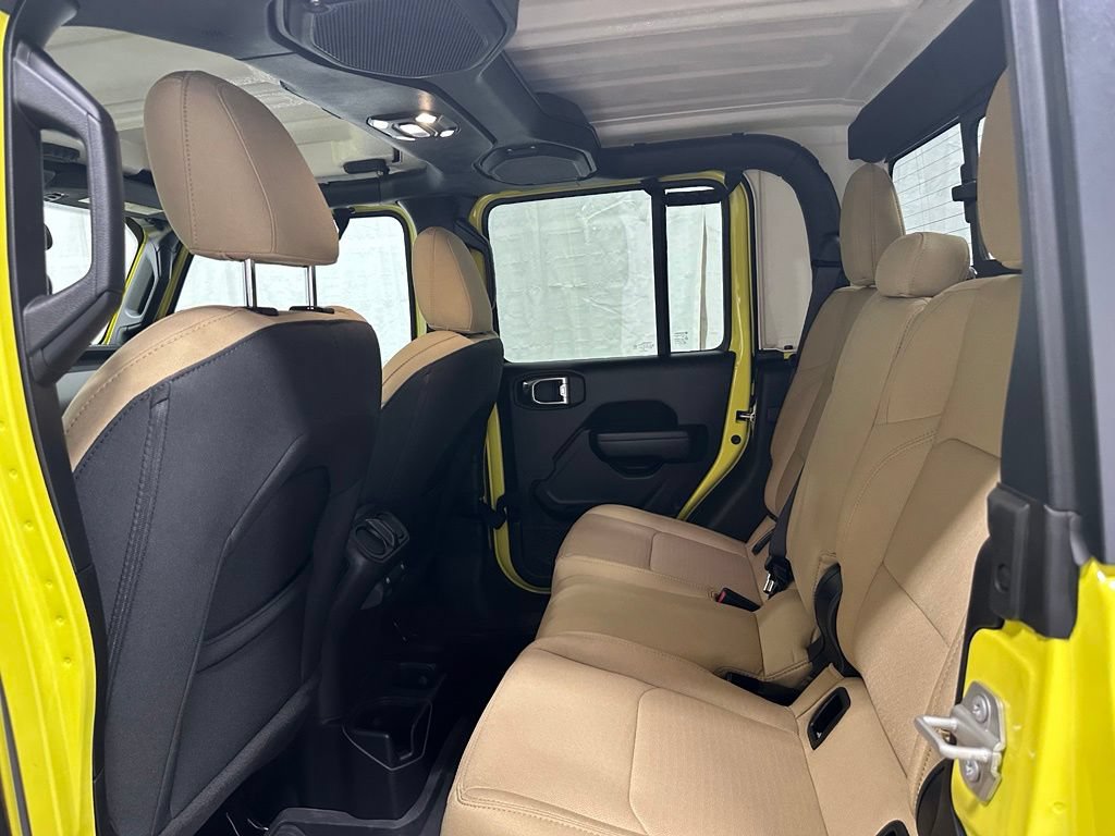 Used 2023 Jeep Gladiator Sport AWD/4WD image 47